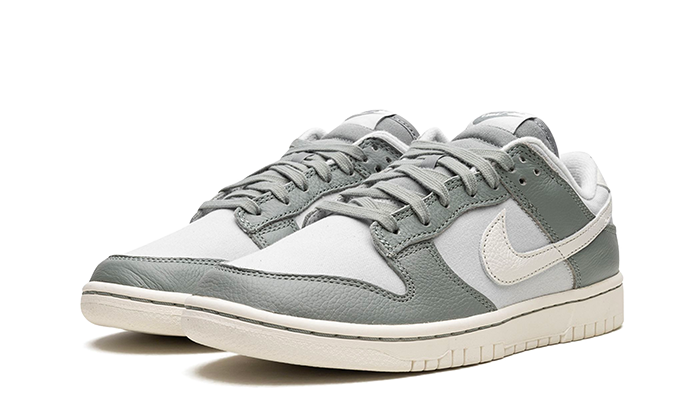 Dunk Low Mica Green