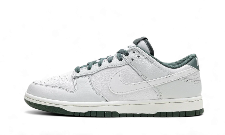 Dunk Low Retro SE Photon Dust Vintage Green