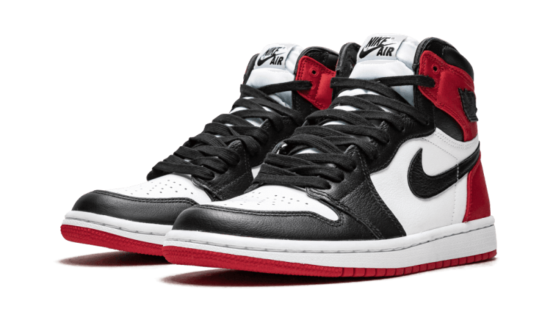 Air Jordan 1 Retro High Satin Black Toe ITRSNEAKERSTORE