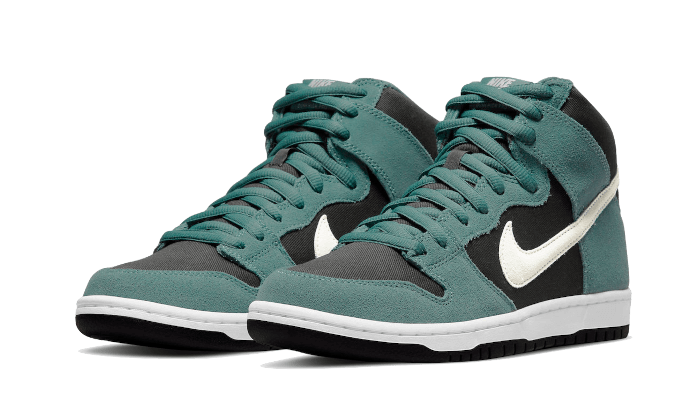 Green suede nike clearance high tops