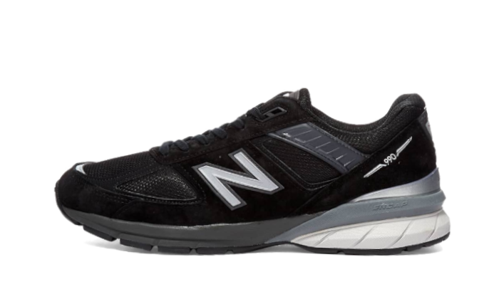 https://cdn.shopify.com/s/files/1/2358/2817/products/Wethenew-Sneakers-France-New-Balance-990-V5-Black-1.png?v=1606756144